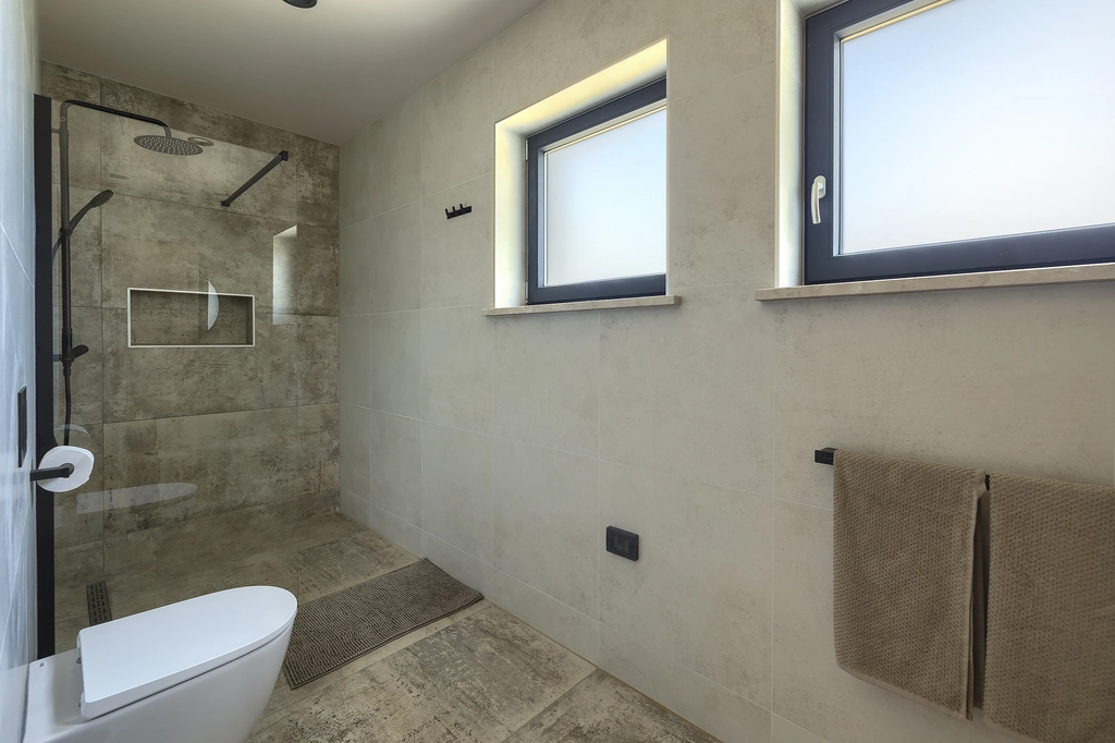 3-Bedroom Villa with Private Pool, Orbanići