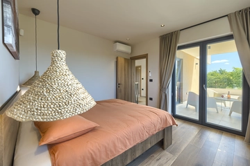 3-Bedroom Villa with Private Pool, Orbanići