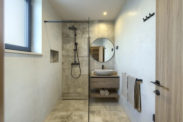 3-Bedroom Villa with Private Pool, Orbanići