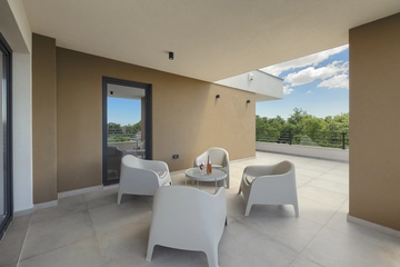 3-Bedroom Villa with Private Pool, Orbanići