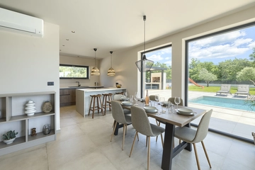 3-Bedroom Villa with Private Pool, Orbanići