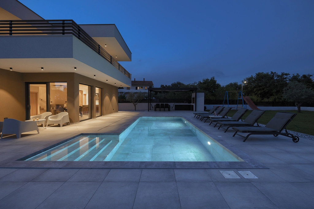 3-Bedroom Villa with Private Pool, Orbanići