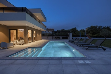 3-Bedroom Villa with Private Pool, Orbanići