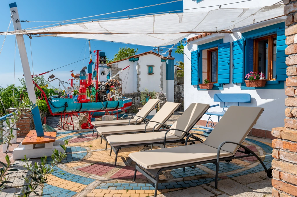 Villa with Private Pool in Labin for 6 Guests