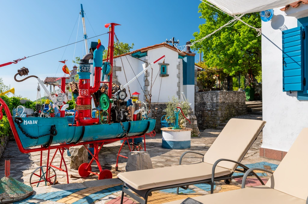 Villa with Private Pool in Labin for 6 Guests