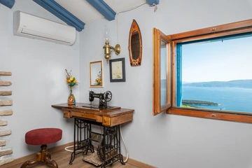 Villa with Private Pool in Labin for 6 Guests