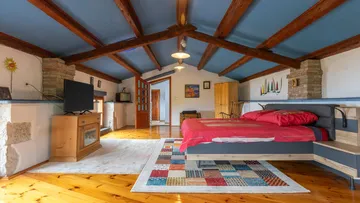 Villa with Private Pool in Labin for 6 Guests