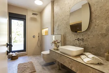 5-Bedroom Villa with Heated Pool in Donji Proložac