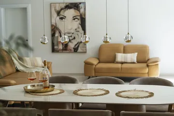 5-Bedroom Villa with Heated Pool in Donji Proložac