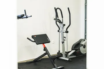 5-Bedroom Villa with Heated Pool in Donji Proložac