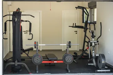 5-Bedroom Villa with Heated Pool in Donji Proložac