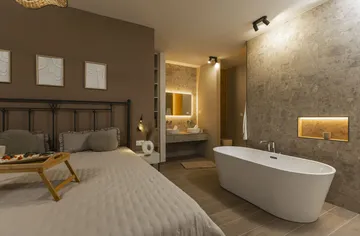 5-Bedroom Villa with Heated Pool in Donji Proložac