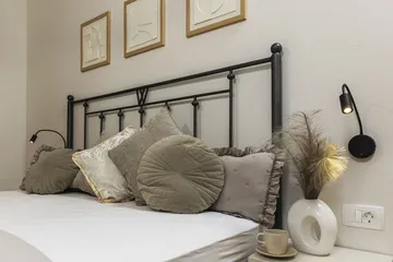 5-Bedroom Villa with Heated Pool in Donji Proložac