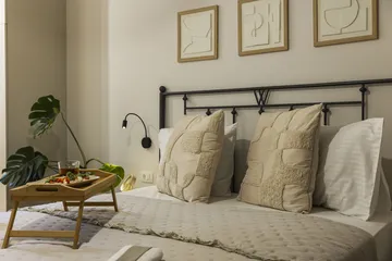 5-Bedroom Villa with Heated Pool in Donji Proložac