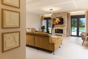 5-Bedroom Villa with Heated Pool in Donji Proložac