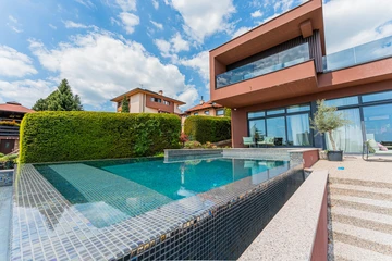 Zagreb Villa for 6 Guests with Outdoor Pool
