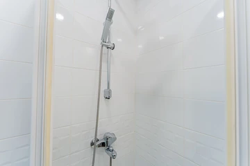 Zagreb 1-Bedroom Apartment with Quiet Loggia for 4