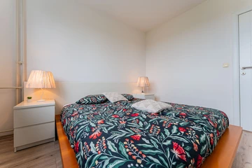 Zagreb 1-Bedroom Apartment with Quiet Loggia for 4