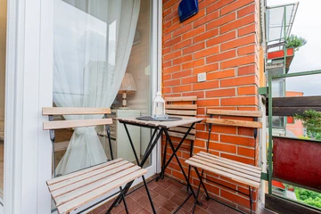 Zagreb 1-Bedroom Apartment with Quiet Loggia for 4