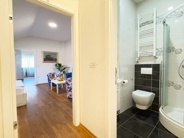 Spacious 4-Bedroom Apartment in Zagreb for Groups