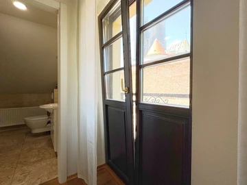 Spacious 4-Bedroom Apartment in Zagreb for Groups