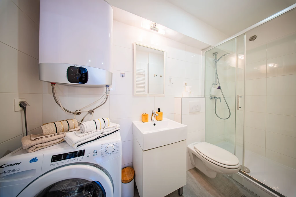Calm One-Bedroom Apartment in Zagreb for 4