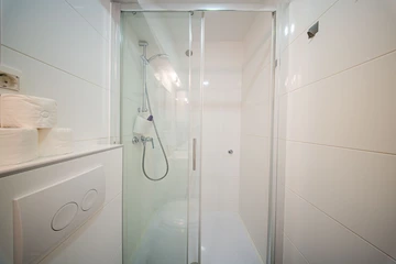 Calm One-Bedroom Apartment in Zagreb for 4