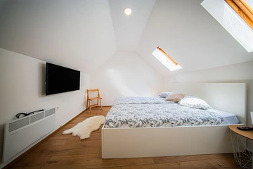 Calm One-Bedroom Apartment in Zagreb for 4