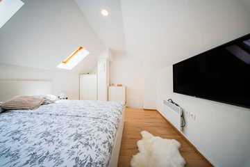 Calm One-Bedroom Apartment in Zagreb for 4