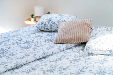 Calm One-Bedroom Apartment in Zagreb for 4