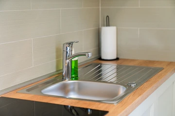 Zagreb 2-Bedroom Apartment with Loggia for 4-6 Guests