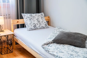 Zagreb 2-Bedroom Apartment with Terrace