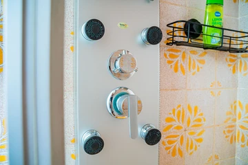 Zagreb 2-Bedroom Apartment with Terrace