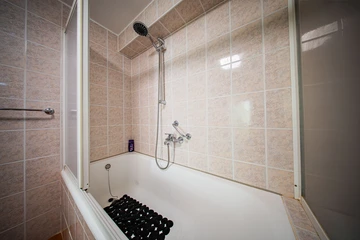 Zagreb 2-Bedroom Apartment with Terrace