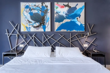 Pool & Sea View 4-Bedroom Villa in Pula