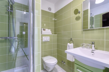 Pool & Sea View 4-Bedroom Villa in Pula