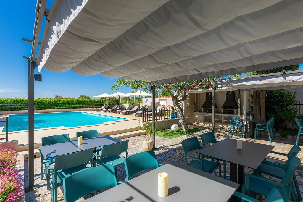 Serviced Apartment in Pula with Shared Pool