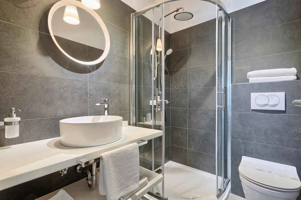 Pula 1-Bedroom Serviced Apartment with Sea View