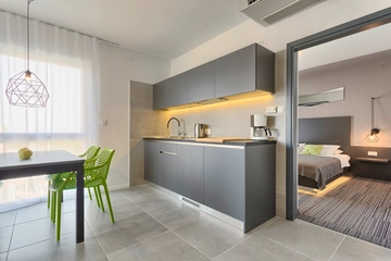 Pula 1-Bedroom Serviced Apartment with Sea View