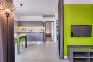 Pula 1-Bedroom Serviced Apartment with Sea View