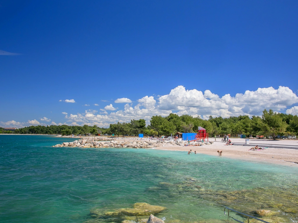 Pula 1-Bedroom Apartment with Shared Pool