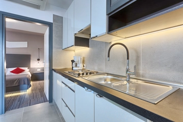 Pula Apartment Near the Sea for Up to 4