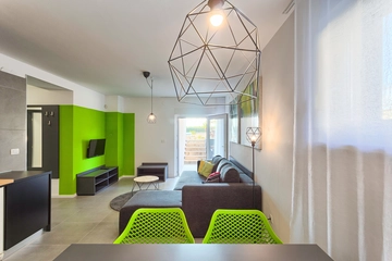 Pula Apartment Near the Sea for Up to 4