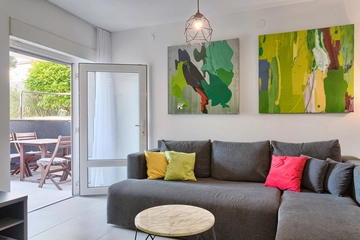 Pula Apartment Near the Sea for Up to 4