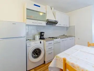 2-Bedroom Apartment in Umag for 4 Guests