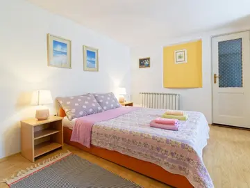 2-Bedroom Apartment in Umag for 4 Guests