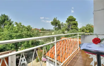 2-Bedroom Apartment in Umag for 4 Guests