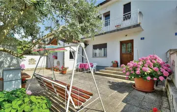 2-Bedroom Apartment in Umag for 4 Guests