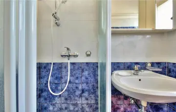 2-Bedroom Apartment in Umag for 4 Guests