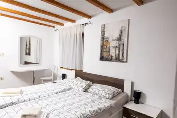 2-Bedroom Villa in Grižane-Belgrad for 6 Guests